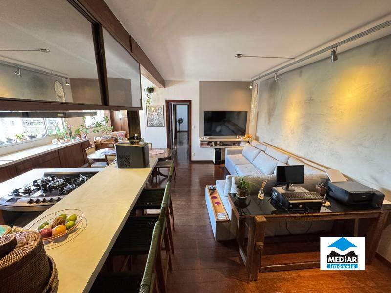 Apartamento à venda com 3 quartos, 95m² - Foto 1