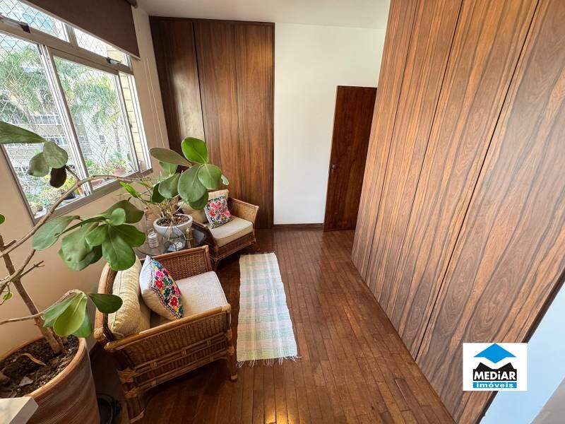Apartamento à venda com 3 quartos, 95m² - Foto 9