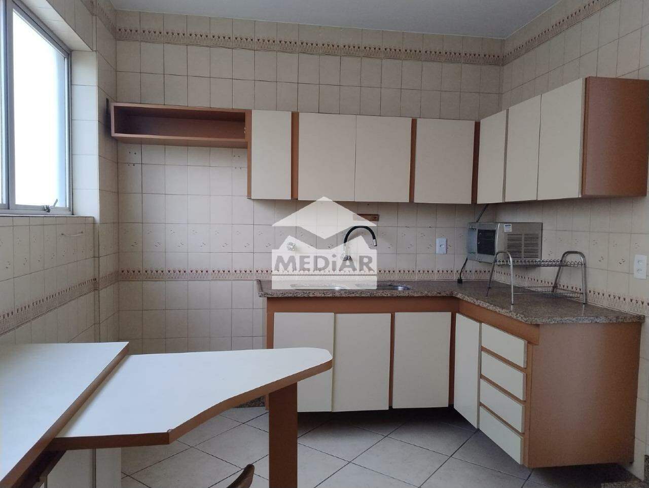 Apartamento à venda com 4 quartos, 142m² - Foto 13