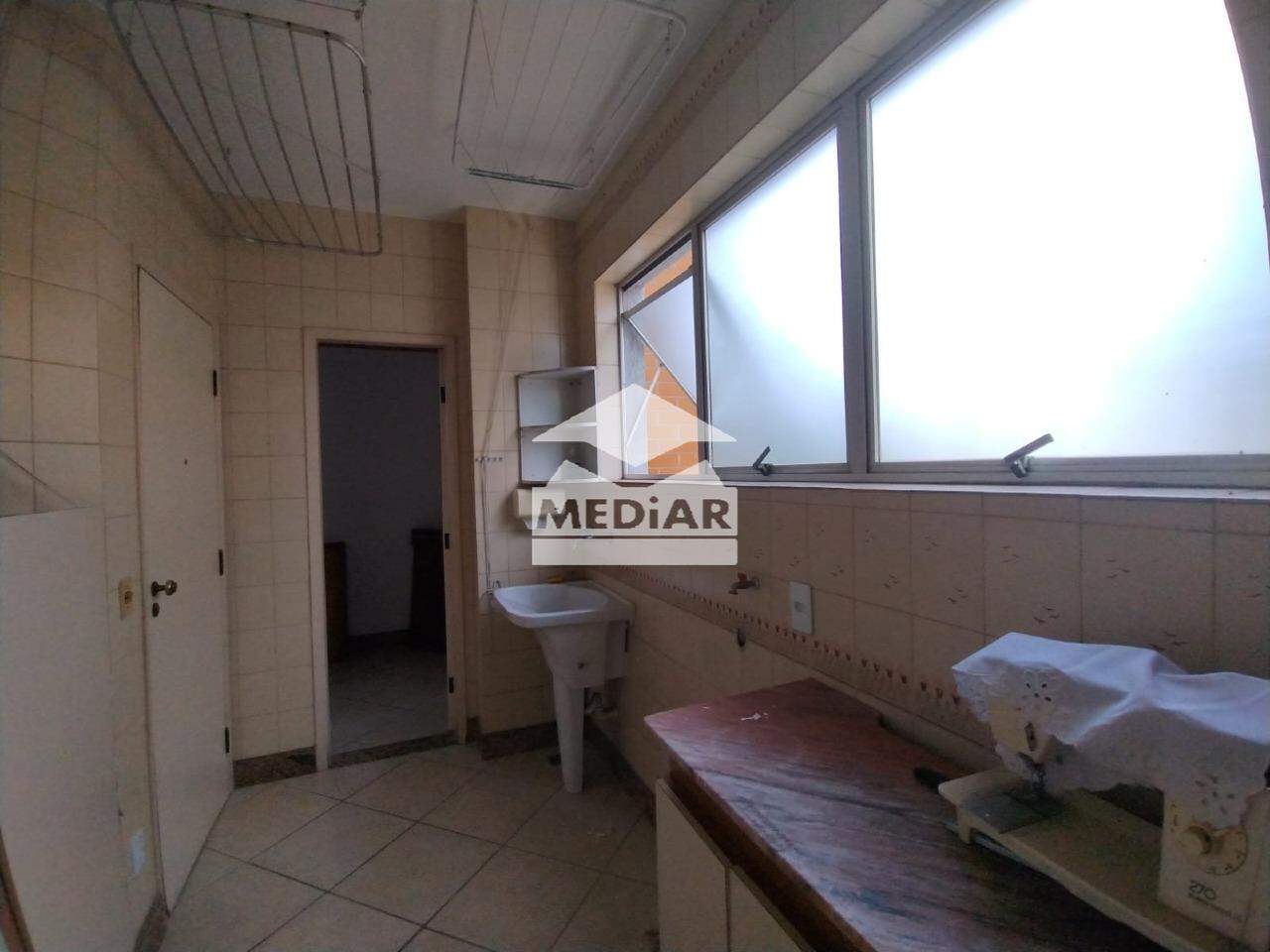 Apartamento à venda com 4 quartos, 142m² - Foto 18