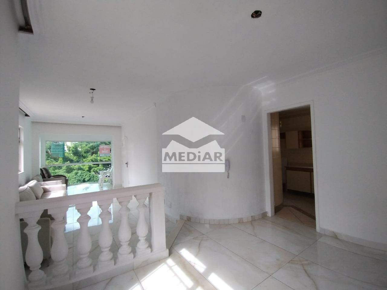 Apartamento à venda com 4 quartos, 142m² - Foto 4