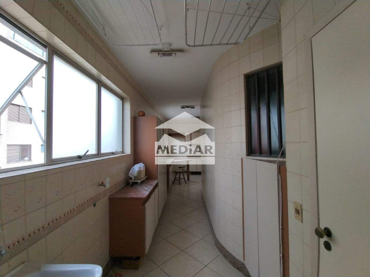 Apartamento à venda com 4 quartos, 142m² - Foto 16