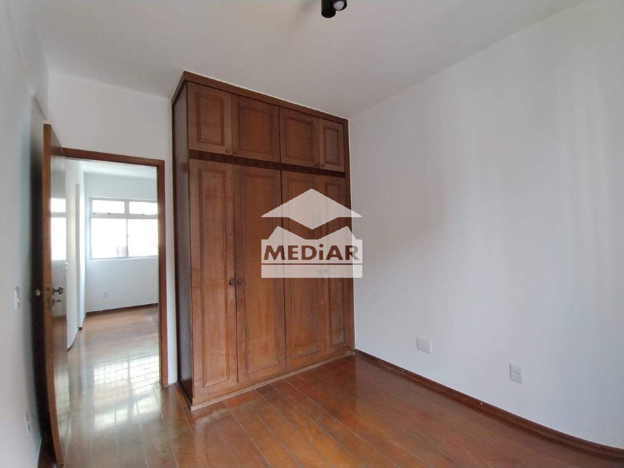 Apartamento à venda com 4 quartos, 142m² - Foto 6