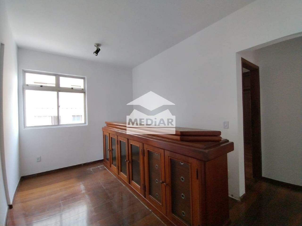 Apartamento à venda com 4 quartos, 142m² - Foto 12