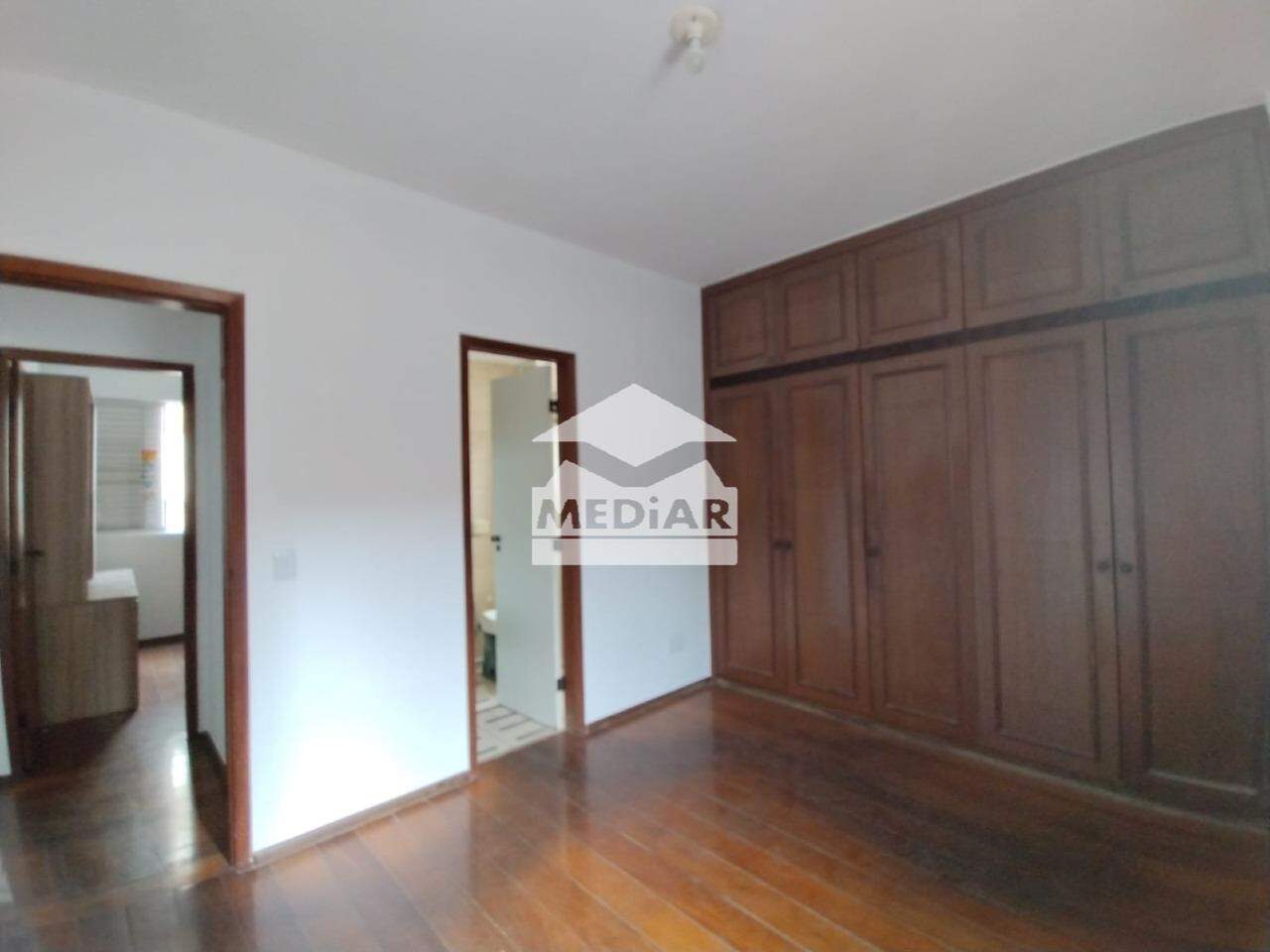Apartamento à venda com 4 quartos, 142m² - Foto 8