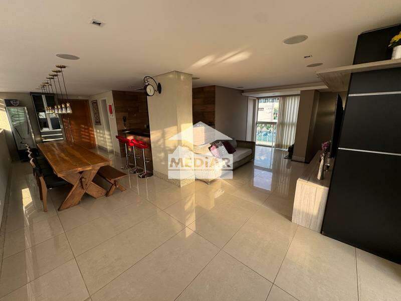Cobertura à venda com 5 quartos, 271m² - Foto 1