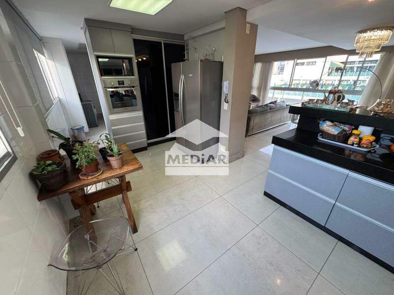 Cobertura à venda com 5 quartos, 271m² - Foto 14