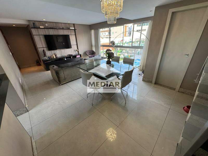 Cobertura à venda com 5 quartos, 271m² - Foto 2