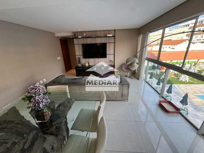 Cobertura à venda com 5 quartos, 271m² - Foto 4