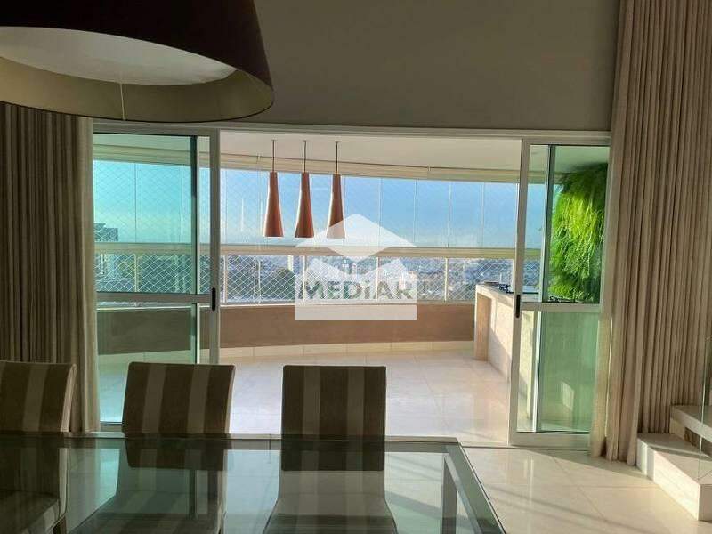 Apartamento à venda com 4 quartos, 230m² - Foto 11