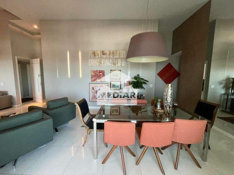 Apartamento à venda com 4 quartos, 230m² - Foto 15