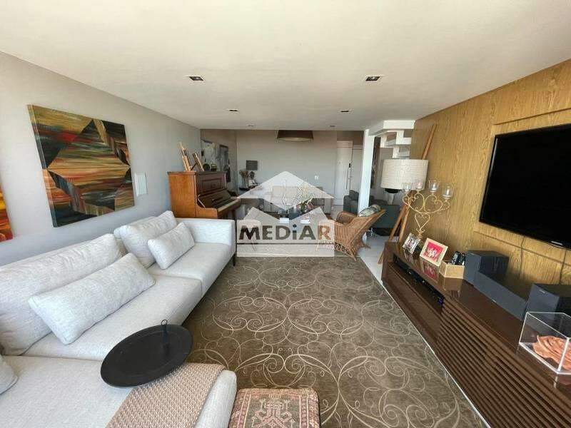 Apartamento à venda com 4 quartos, 230m² - Foto 21