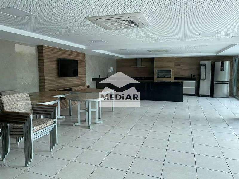 Apartamento à venda com 4 quartos, 230m² - Foto 6