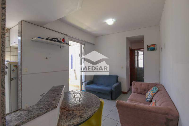 Apartamento à venda com 1 quarto, 40m² - Foto 2