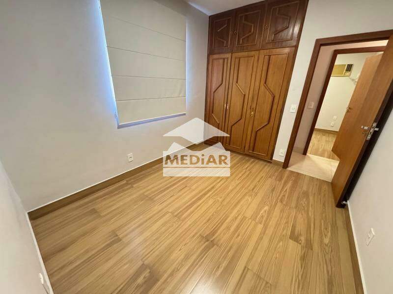 Cobertura à venda com 4 quartos, 220m² - Foto 7