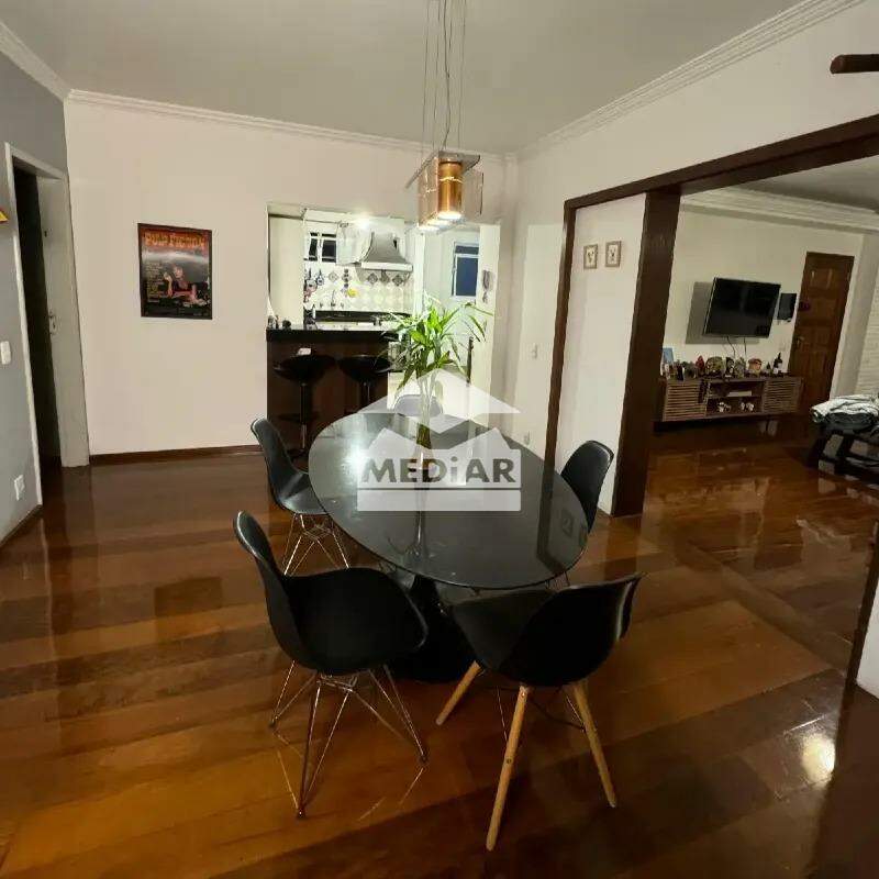 Apartamento à venda com 3 quartos, 120m² - Foto 1