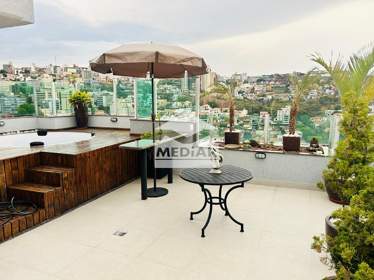 Cobertura à venda com 3 quartos, 250m² - Foto 3