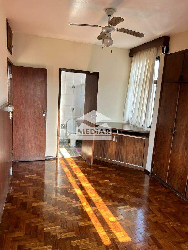 Cobertura à venda com 3 quartos, 250m² - Foto 14