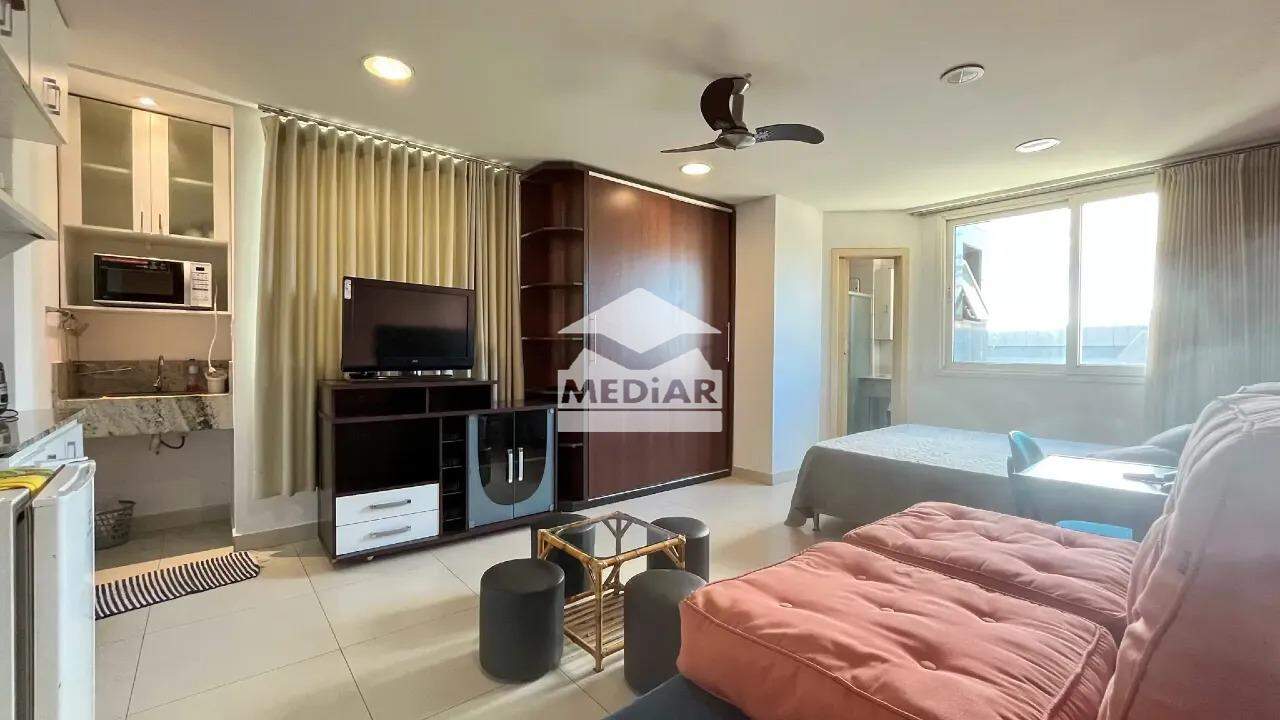 Apartamento à venda com 1 quarto, 30m² - Foto 2