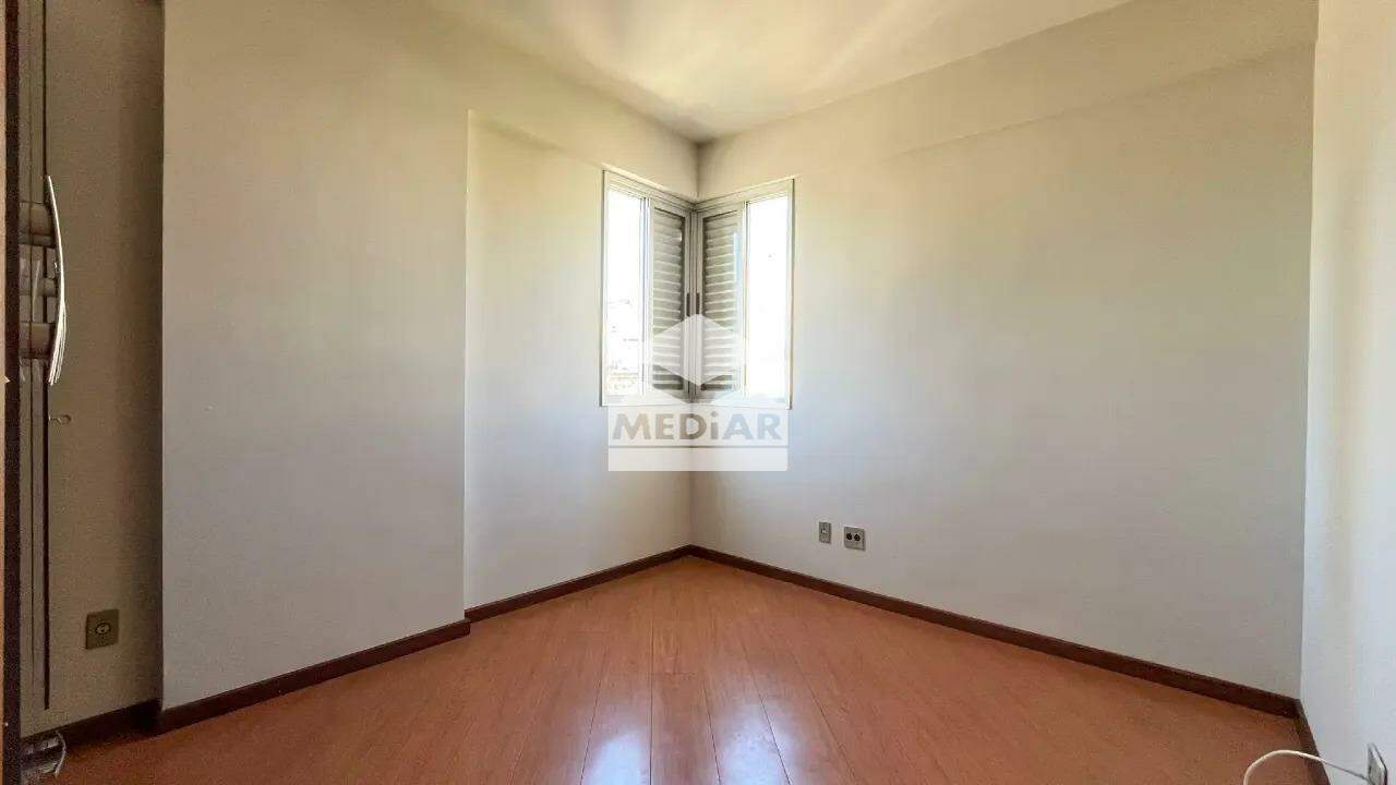 Apartamento à venda com 1 quarto, 40m² - Foto 7