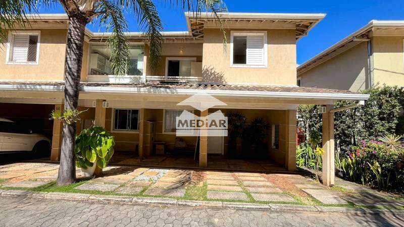 Casa à venda com 3 quartos, 110m² - Foto 1