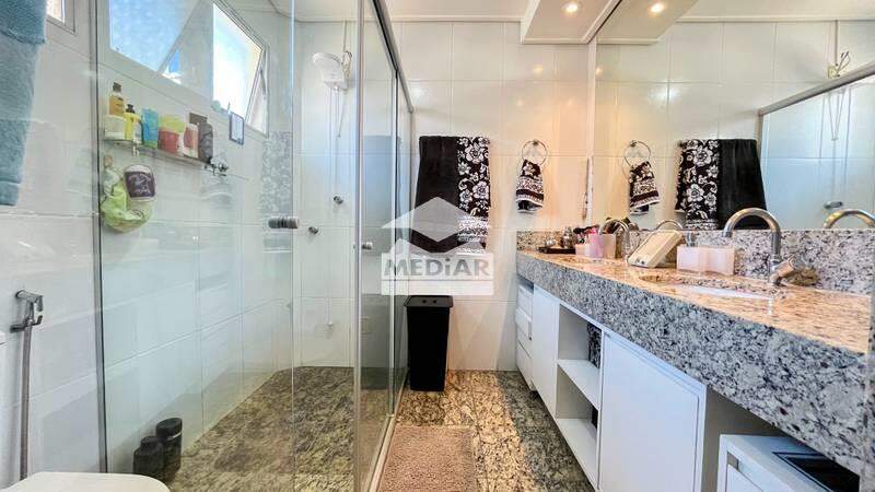 Casa à venda com 3 quartos, 110m² - Foto 13