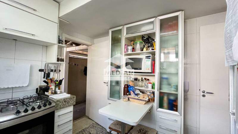 Casa à venda com 3 quartos, 110m² - Foto 17