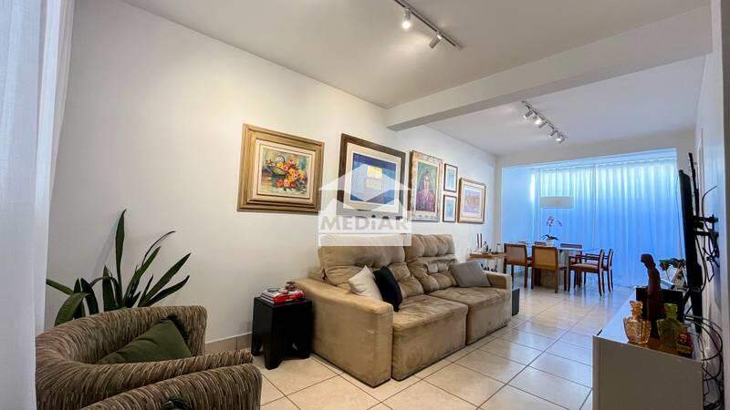 Casa à venda com 3 quartos, 110m² - Foto 3
