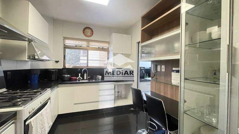 Apartamento à venda com 4 quartos, 113m² - Foto 8