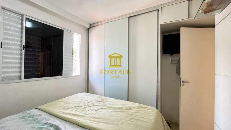 Casa à venda com 4 quartos, 110m² - Foto 10