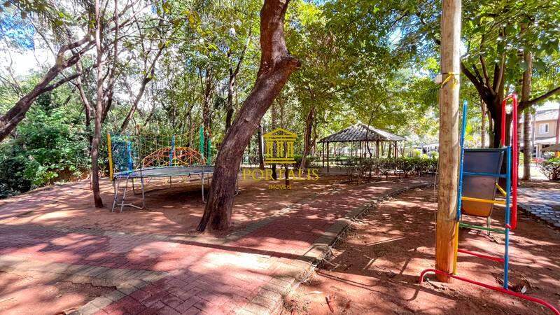 Casa à venda com 4 quartos, 110m² - Foto 14