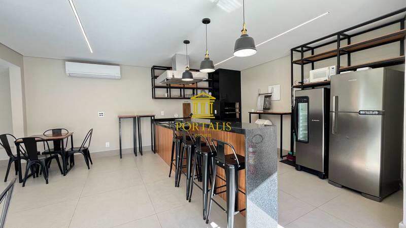 Casa à venda com 4 quartos, 110m² - Foto 2
