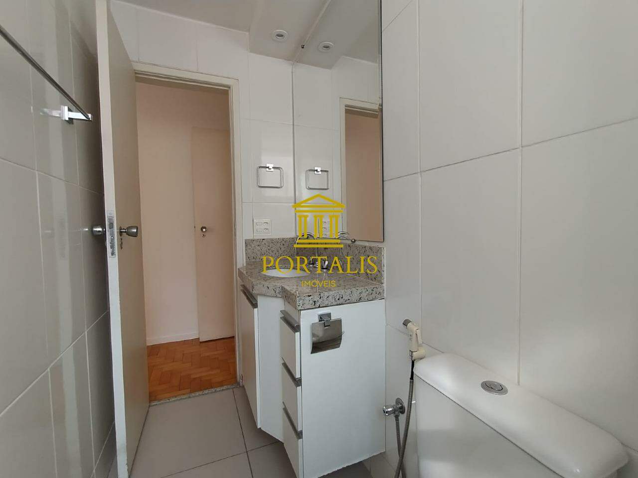 Apartamento para alugar com 3 quartos, 90m² - Foto 9