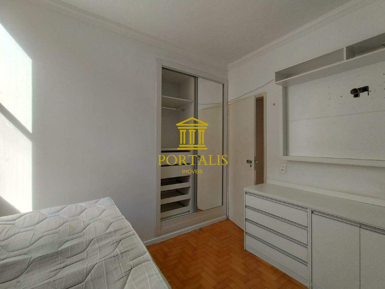 Apartamento para alugar com 3 quartos, 90m² - Foto 13