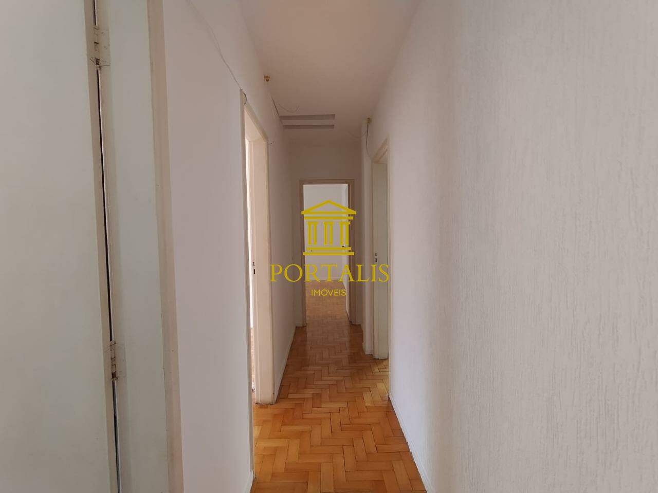 Apartamento para alugar com 3 quartos, 90m² - Foto 18