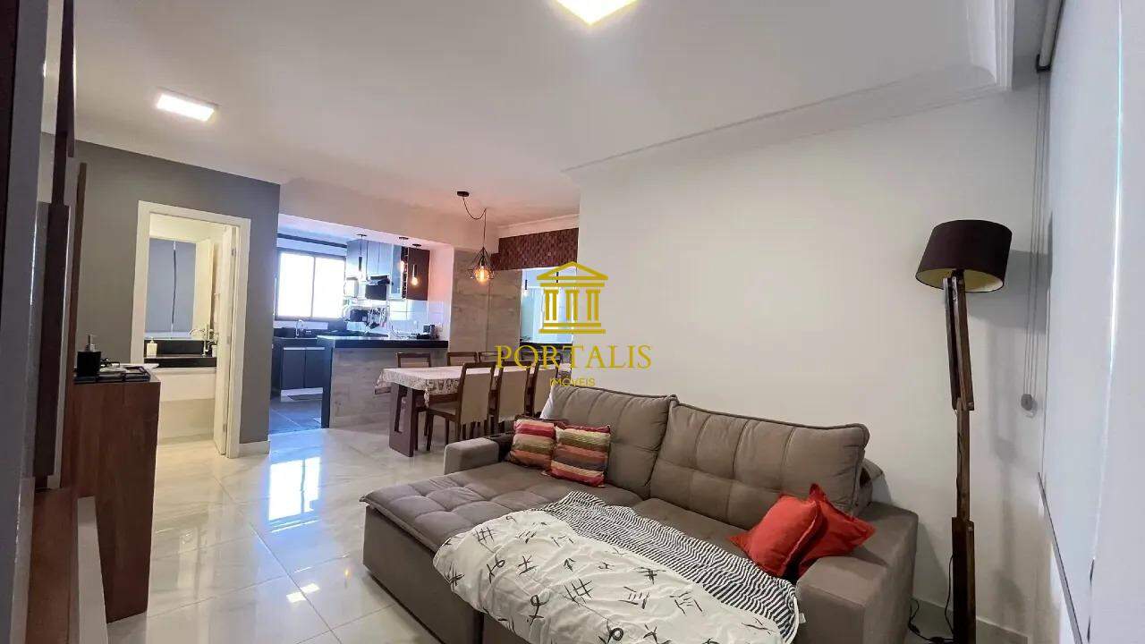 Apartamento à venda com 3 quartos, 90m² - Foto 2