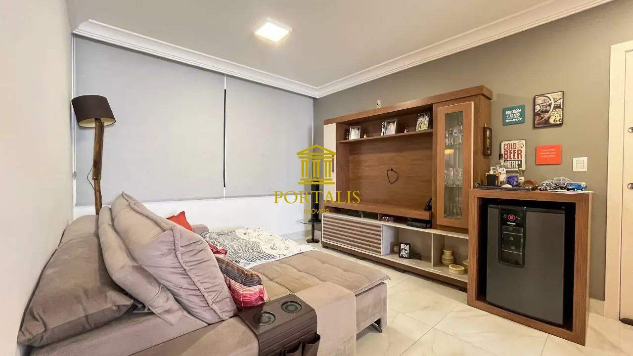 Apartamento à venda com 3 quartos, 90m² - Foto 1