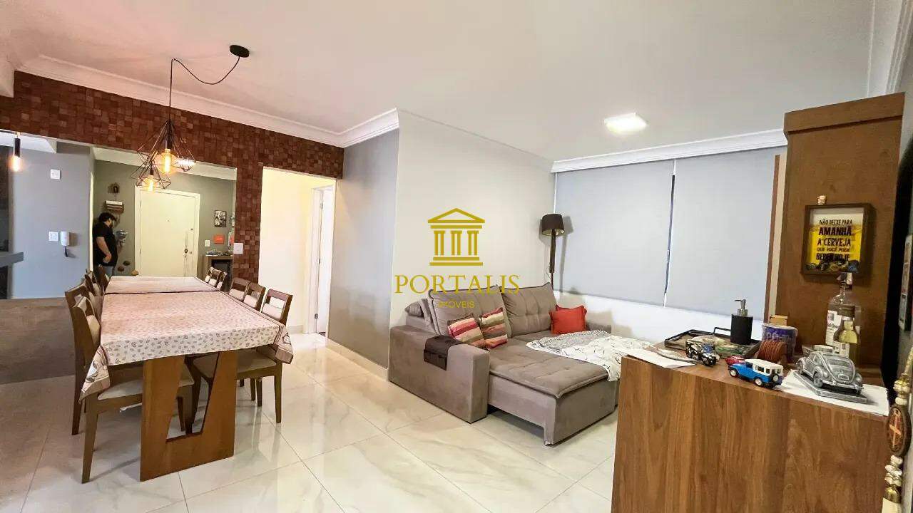 Apartamento à venda com 3 quartos, 90m² - Foto 3