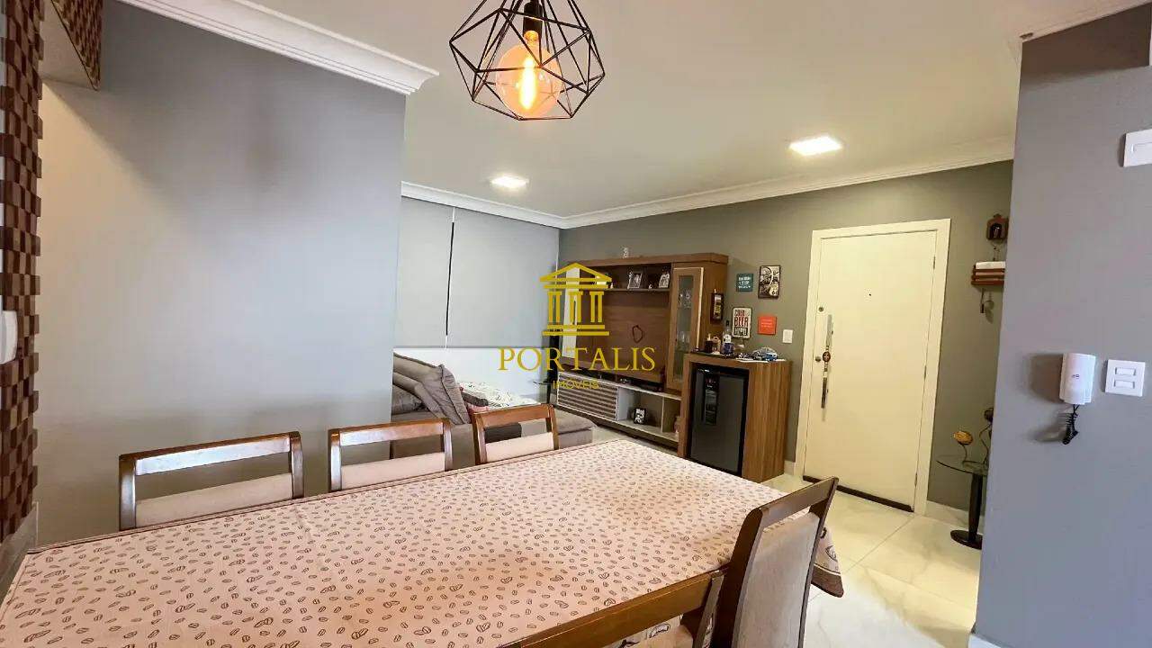 Apartamento à venda com 3 quartos, 90m² - Foto 5