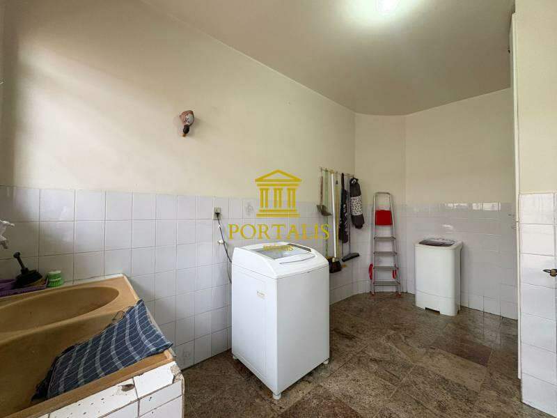 Casa, 3 quartos, 268 m² - Foto 11
