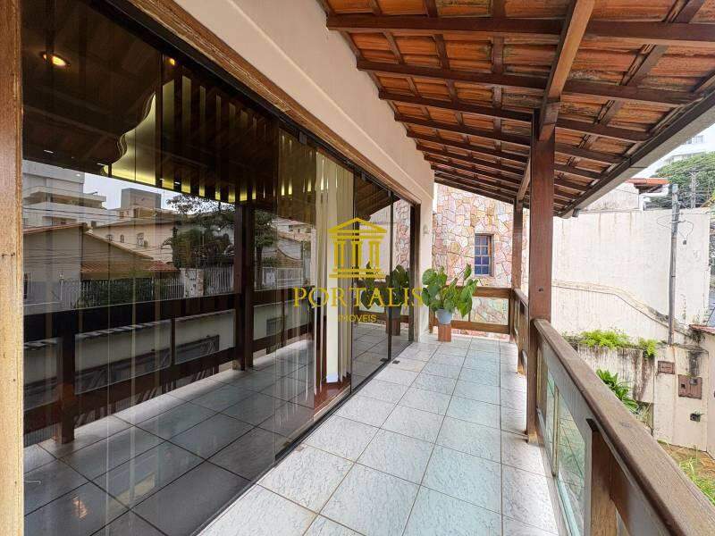 Casa, 3 quartos, 268 m² - Foto 16