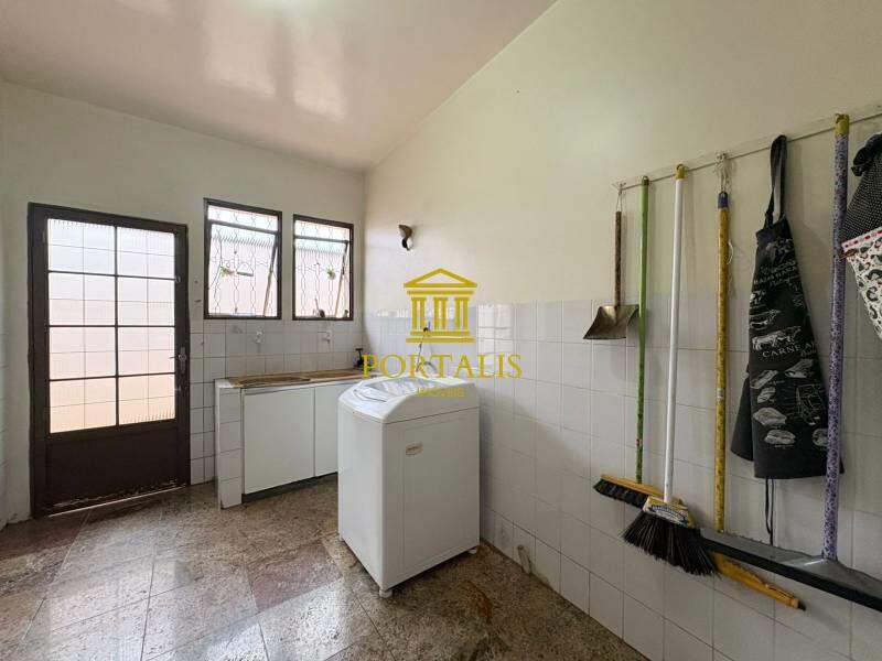 Casa, 3 quartos, 268 m² - Foto 6