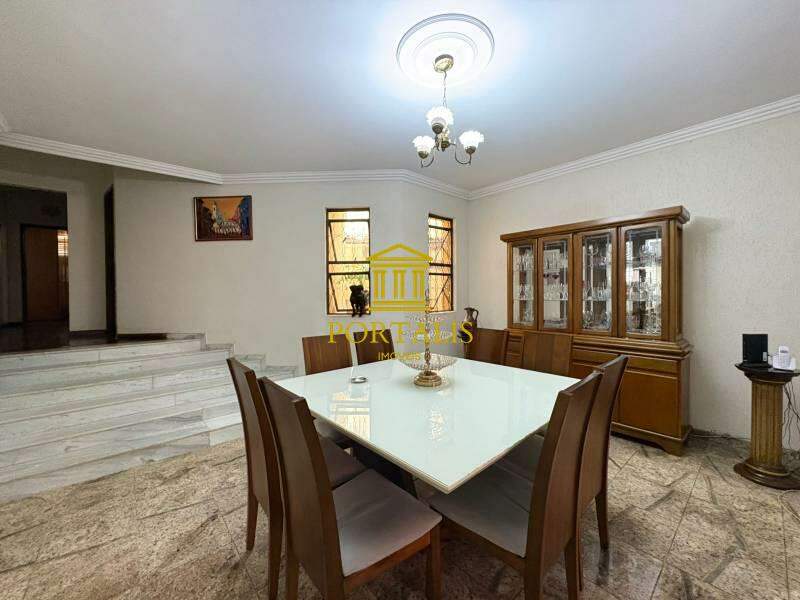 Casa, 3 quartos, 268 m² - Foto 9