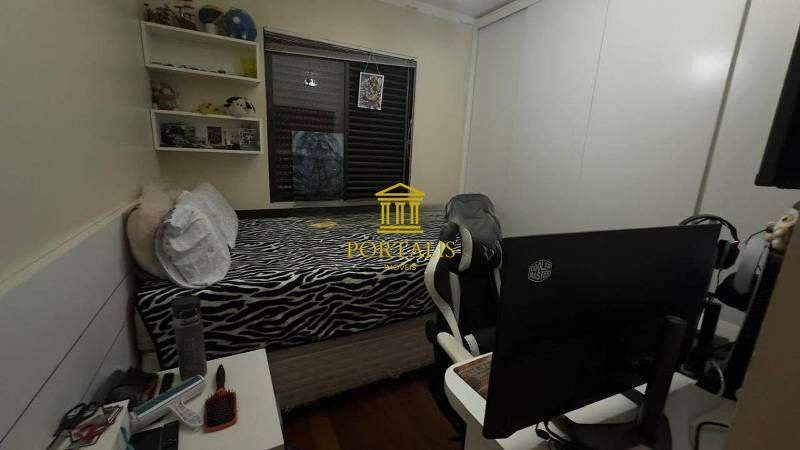 Apartamento, 4 quartos, 138 m² - Foto 13