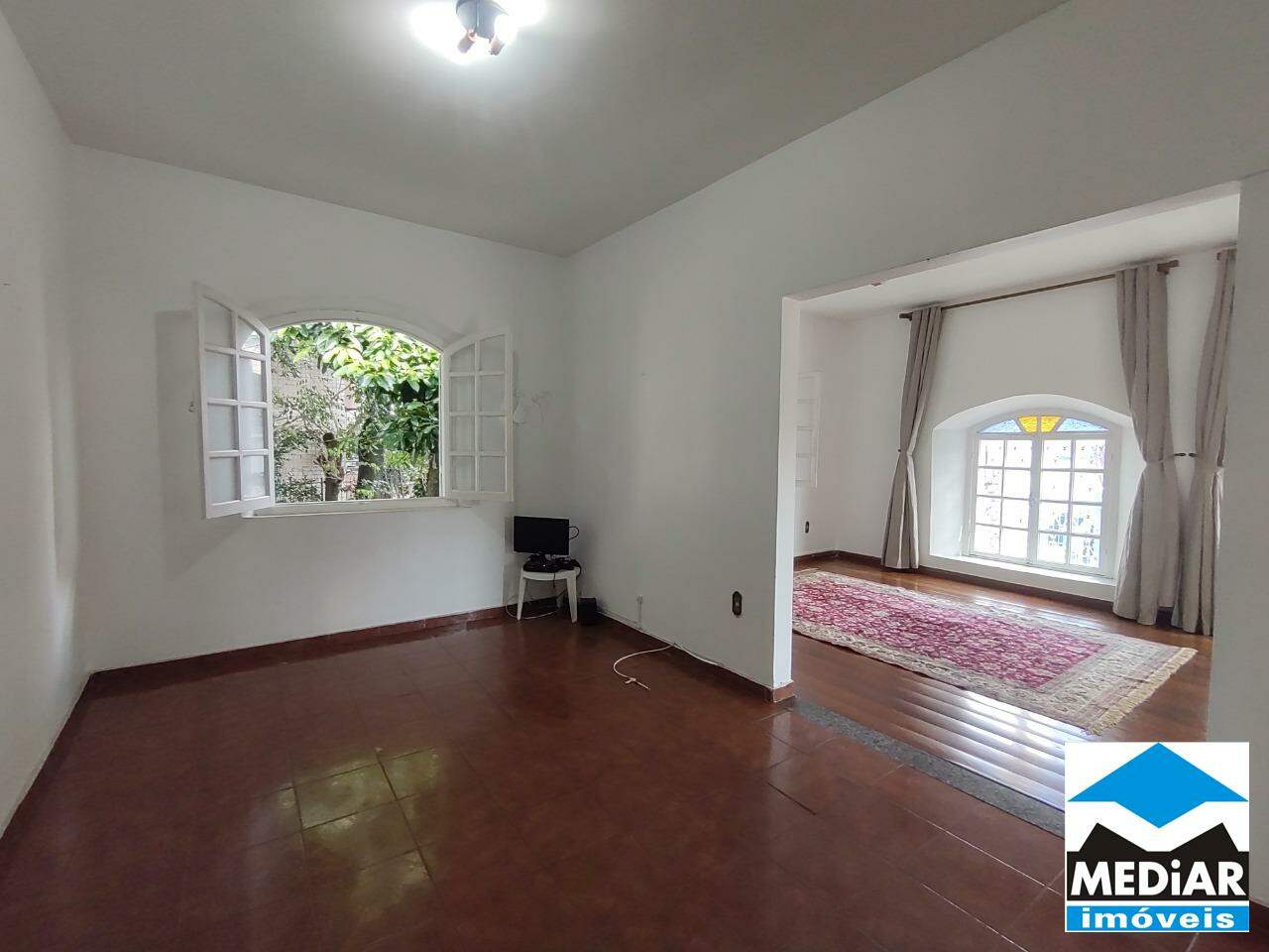 Casa, 5 quartos, 260 m² - Foto 9