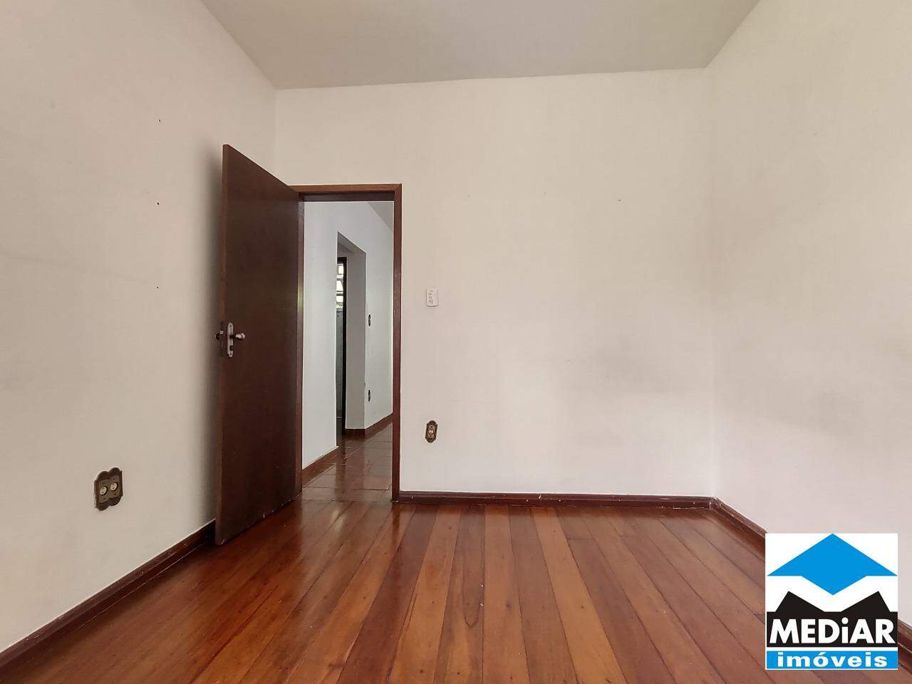 Casa, 5 quartos, 260 m² - Foto 13