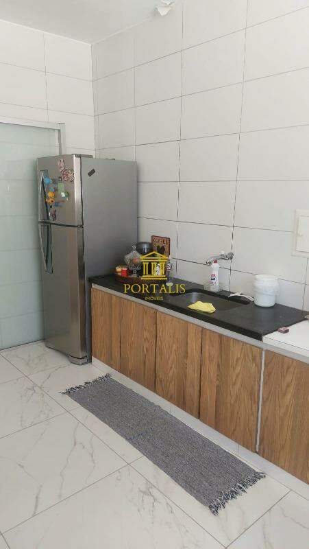 Casa, 6 quartos, 105 m² - Foto 11