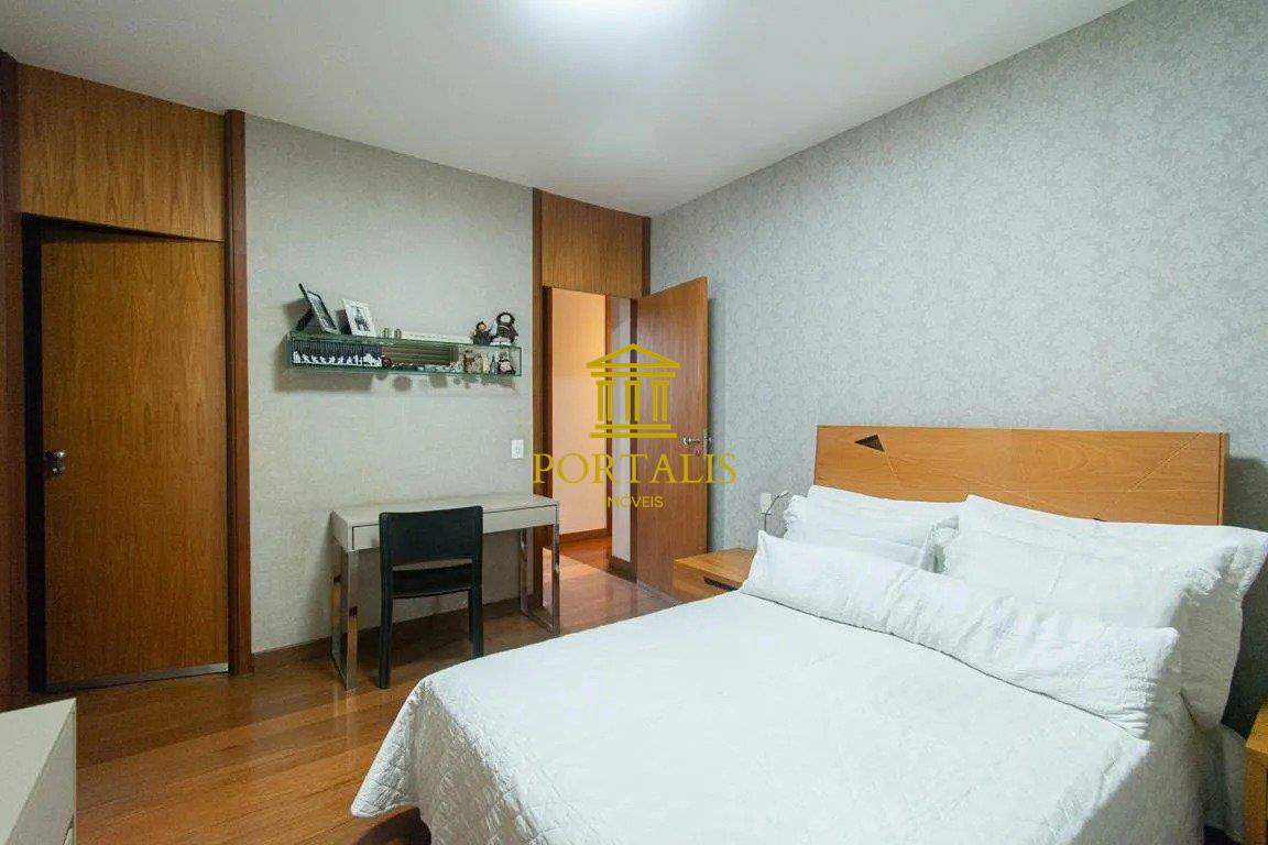 Apartamento, 4 quartos, 212 m² - Foto 9