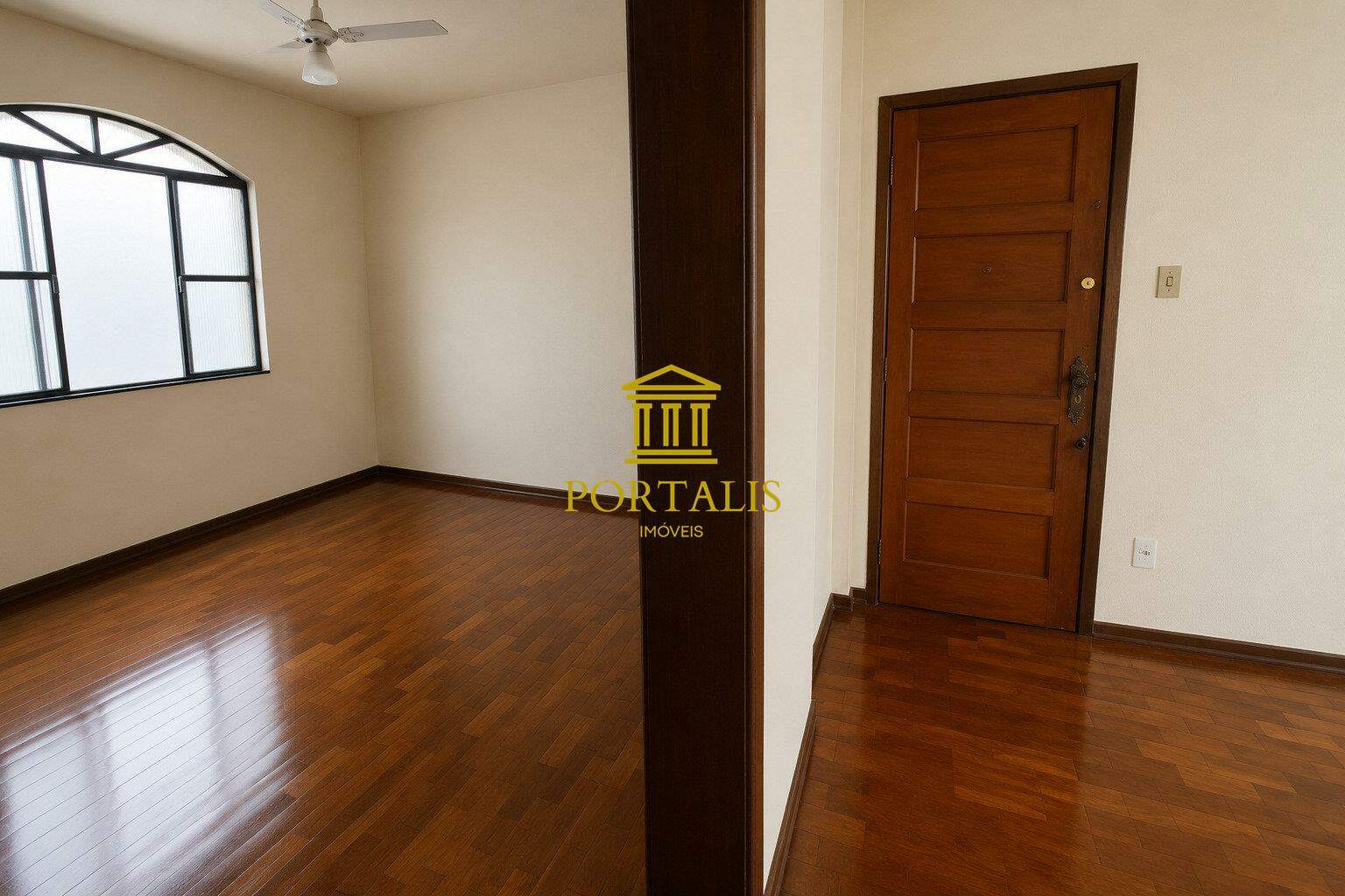 Apartamento, 3 quartos, 100 m² - Foto 2