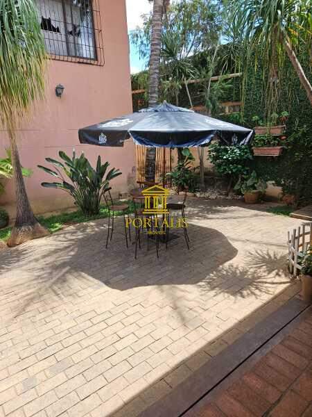 Casa, 4 quartos, 360 m² - Foto 1